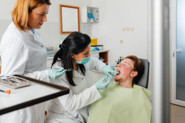 Best Emergency Dentist for Knocked-Out Tooth in Labasas, CA
